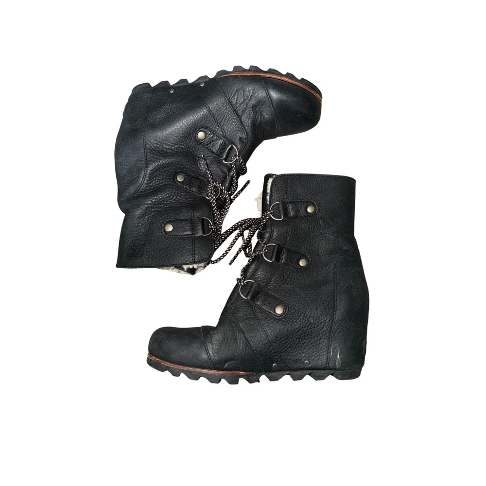 Sorel Joan of Arc‎ Wedge Boots Women 10 Black Leather Shearling Lined NL2703-010